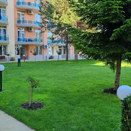 Oasis Deluxe By The Sea Apartment Ravda