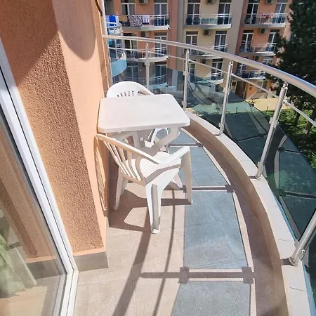 Oasis Deluxe By The Sea Apartment Ravda