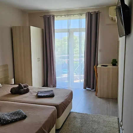 Oasis Deluxe By The Sea *